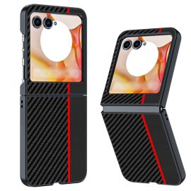 CARBON Calotta protettiva per Motorola Razr 50 rosso